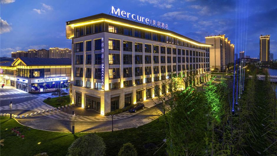 Mercure Jingjiang Downtown Exterior