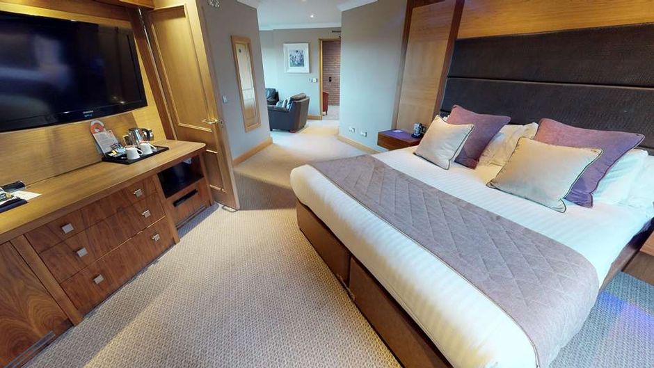 The Abbey Hotel Suite