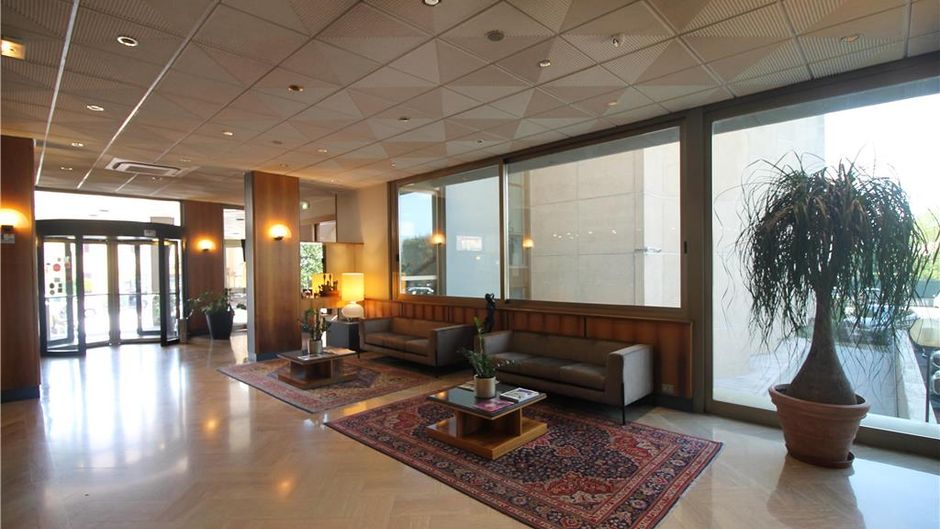 Minerva Hotel Lobby