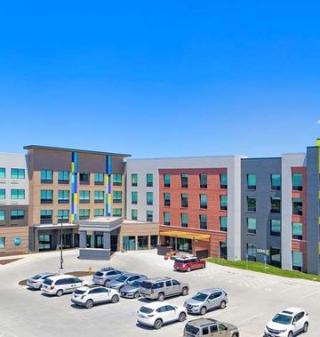 Home2 Suites by Hilton I-80 at 72nd St
