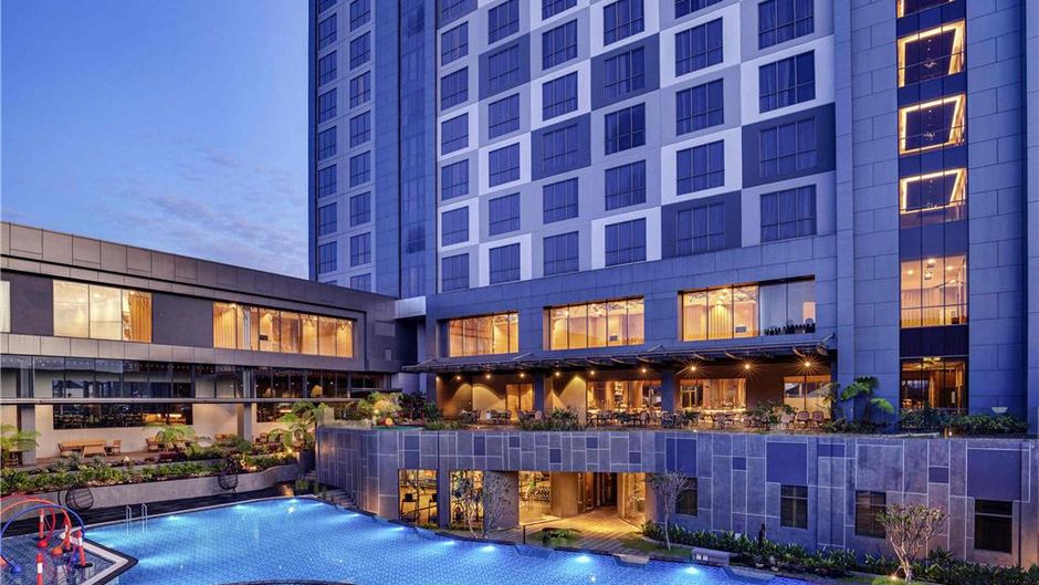 Grand Mercure Malang Pool