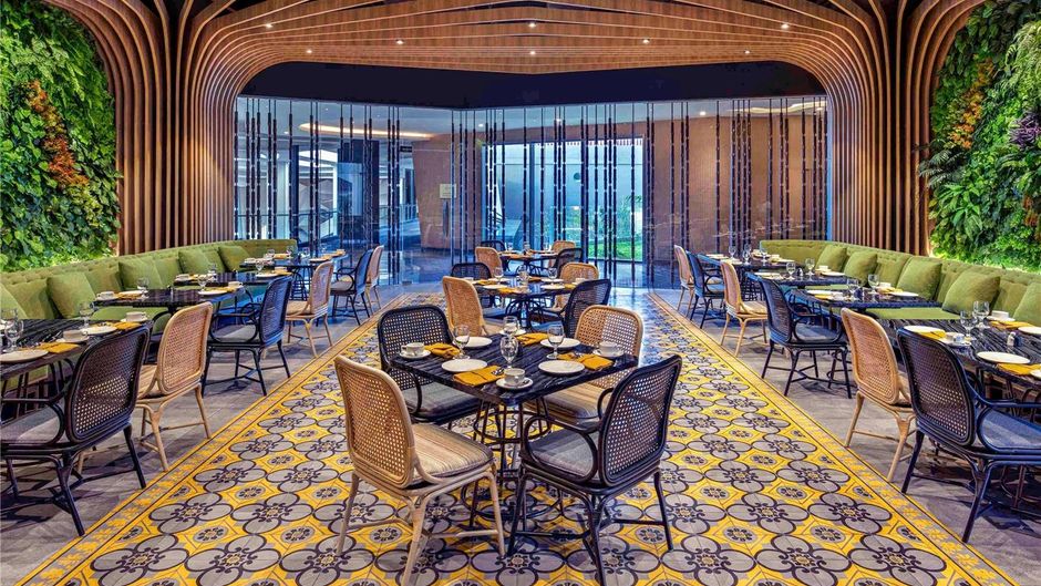 Grand Mercure Malang Exterior