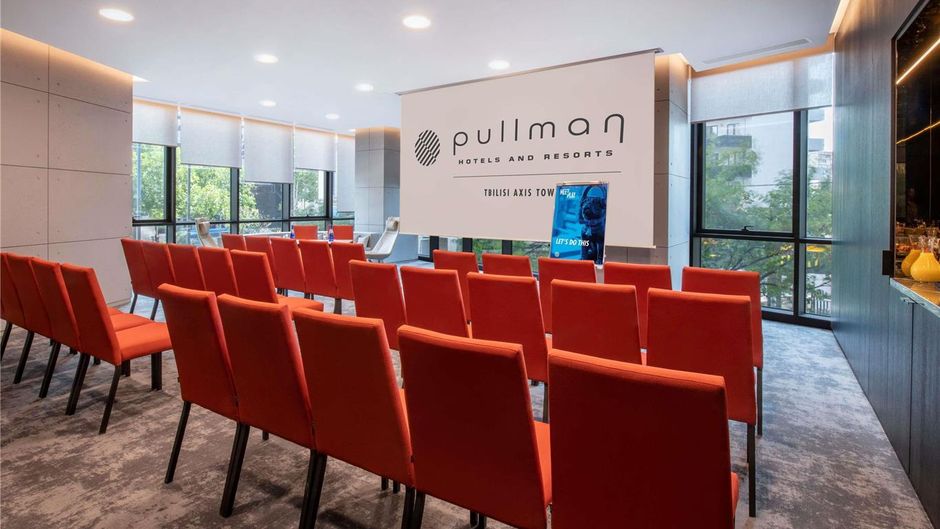 Pullman Tbilisi Axis Towers Meeting