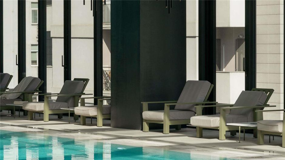 Pullman Tbilisi Axis Towers Pool