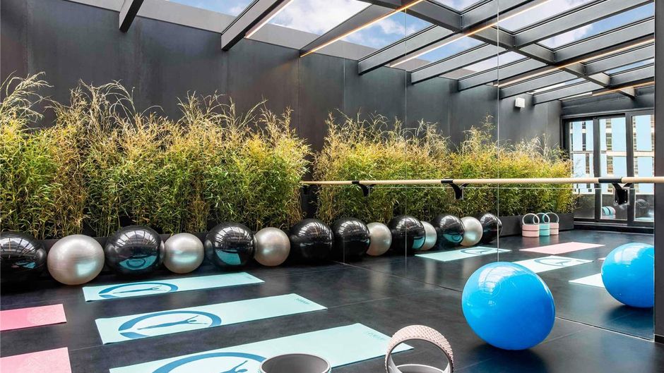 Pullman Tbilisi Axis Towers Health