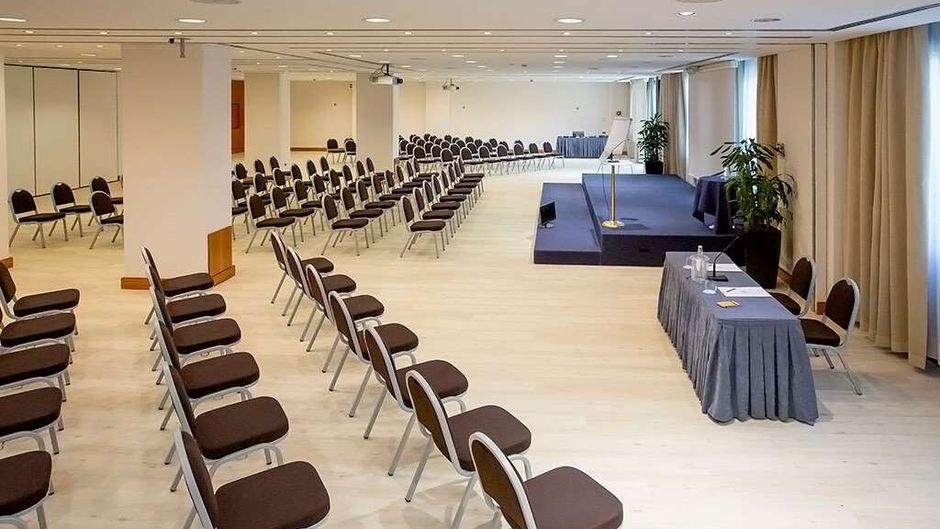 Antonella Hotel Meeting