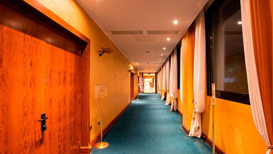 Antonella Hotel Meeting