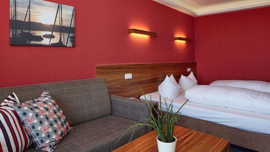 Hotel Schloss Berg Room