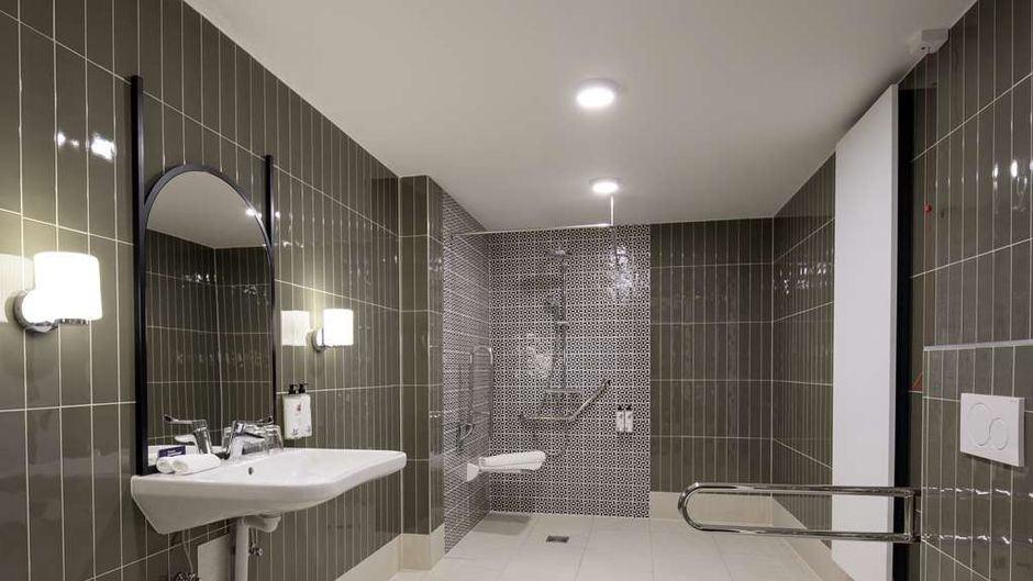 DoubleTree by Hilton Brussels City Room
