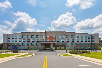 Hampton Inn & Suites Alachua I-75