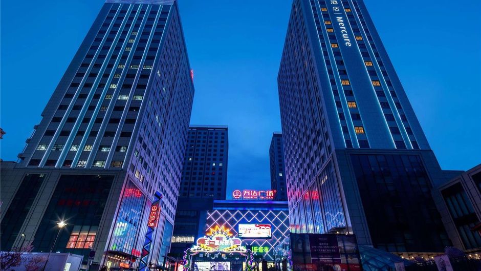 Mercure Urumqi Doowin Wanda Plaza Exterior