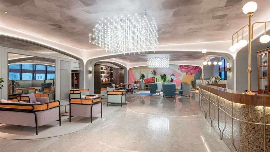 Mercure Urumqi Doowin Wanda Plaza Exterior
