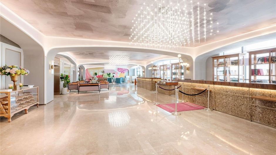 Mercure Urumqi Doowin Wanda Plaza Exterior