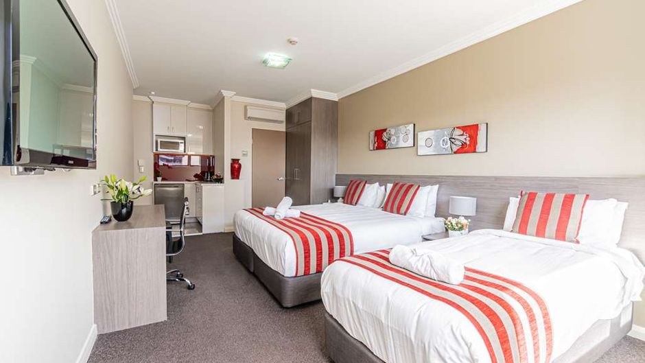 Best Western Plus Camperdown Suites Room