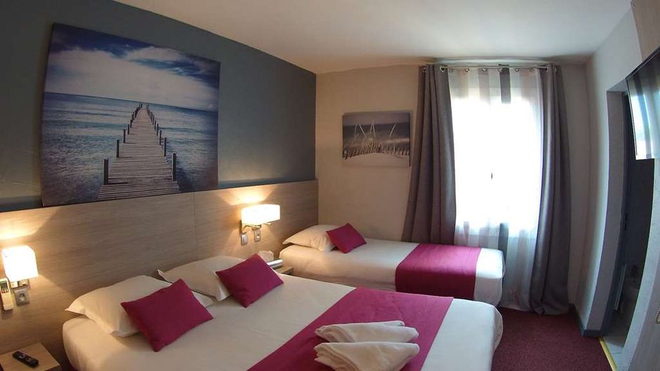 Atoll Hotel Room