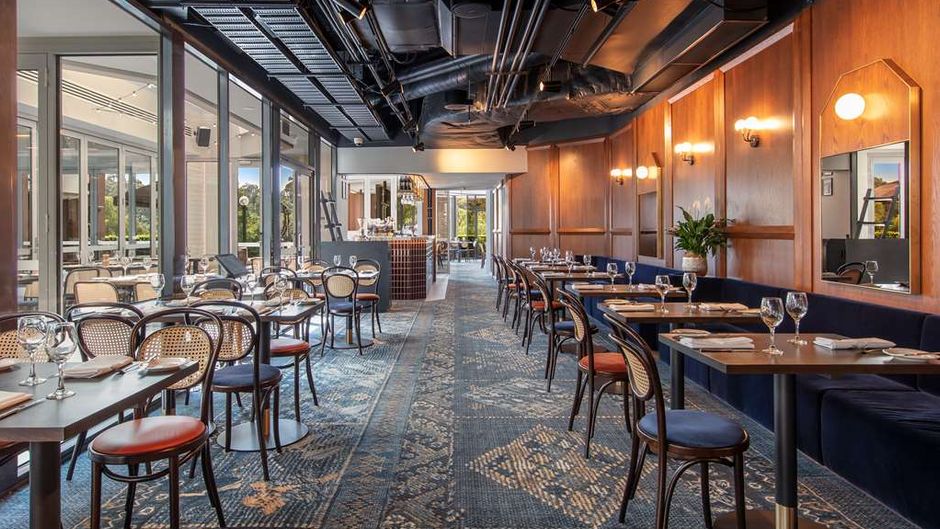Amora Hotel Riverwalk Melbourne Restaurant