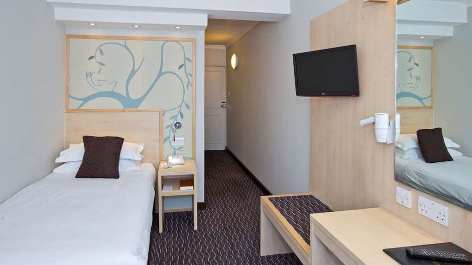 Bedford Hotel Room