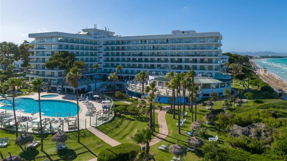 Playa Esperanza Hotel Exterior