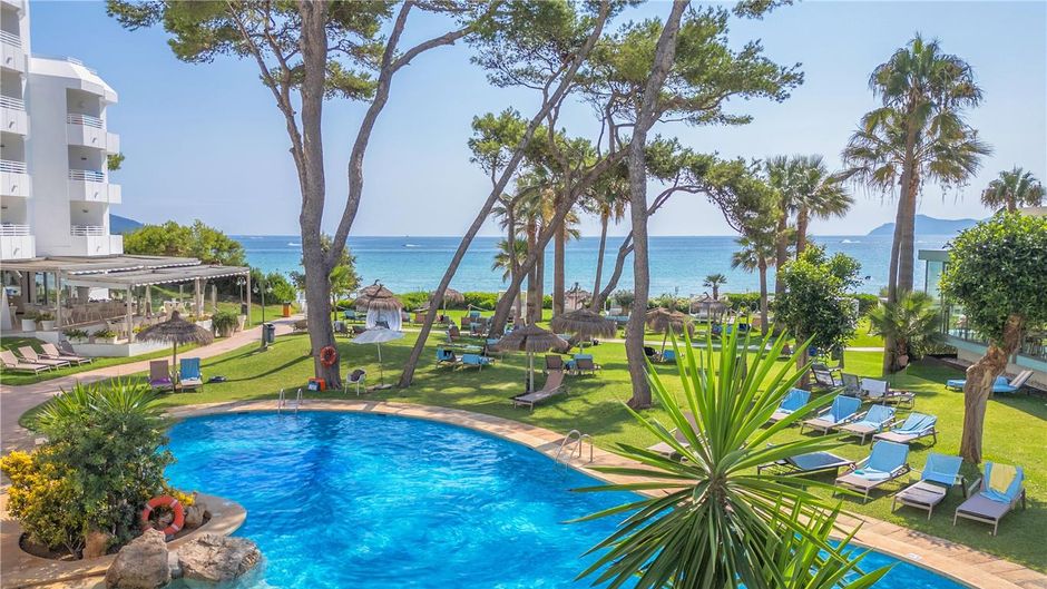 Playa Esperanza Hotel Pool