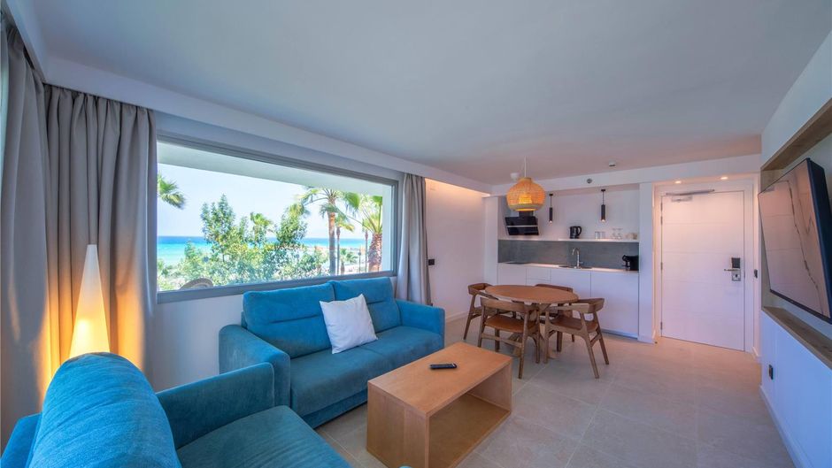 Playa Esperanza Hotel Room