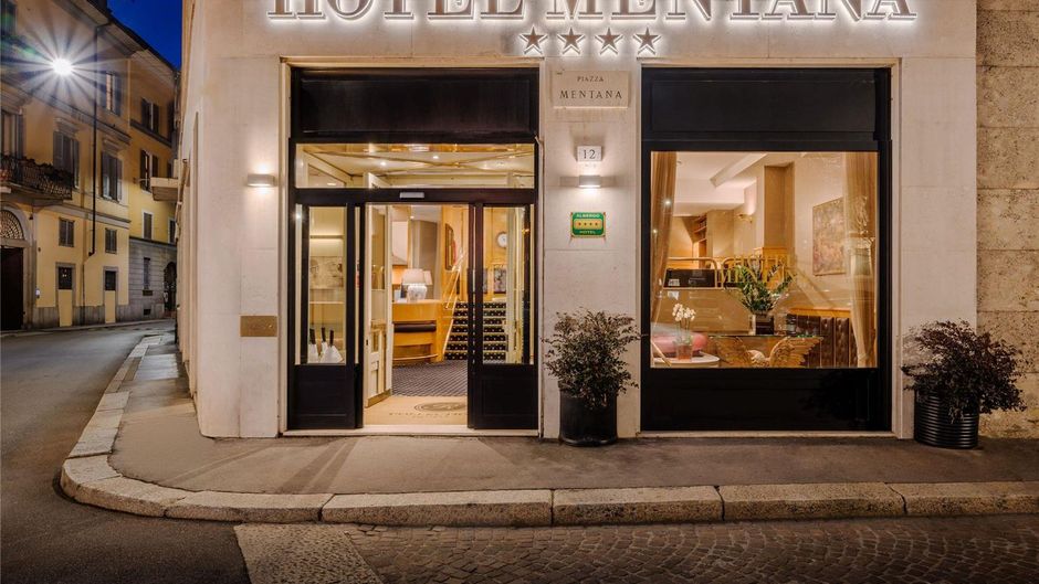 Mentana Hotel Exterior