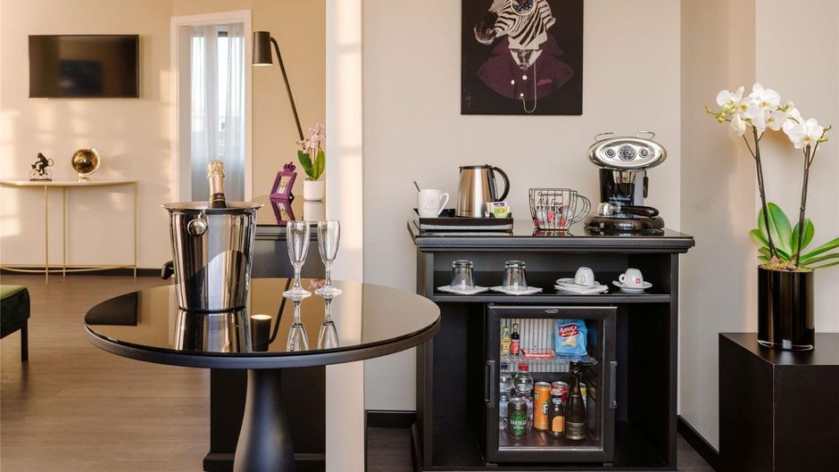 Mentana Hotel Suite