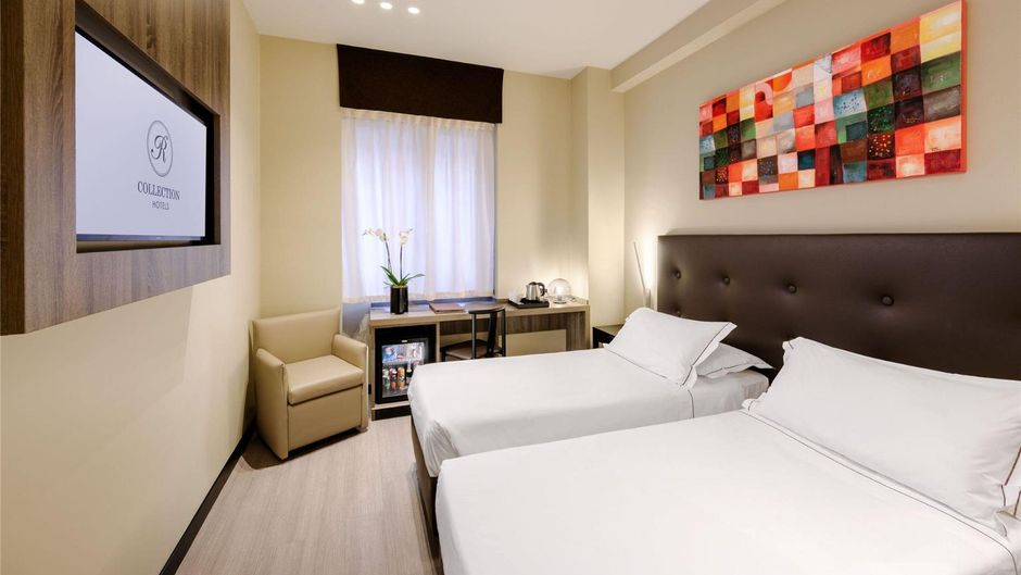 Mentana Hotel Room