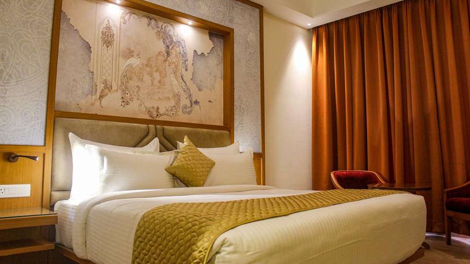 Clarion Inn Indore Room