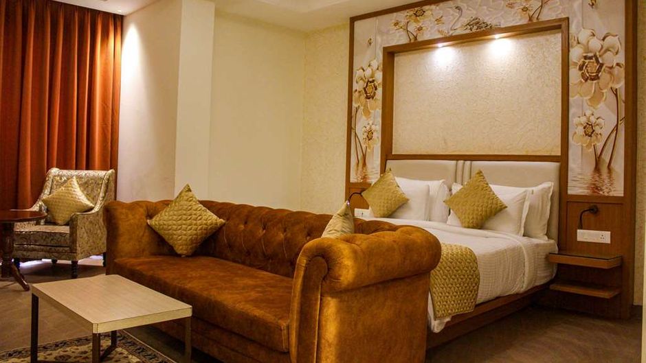Clarion Inn Indore Room