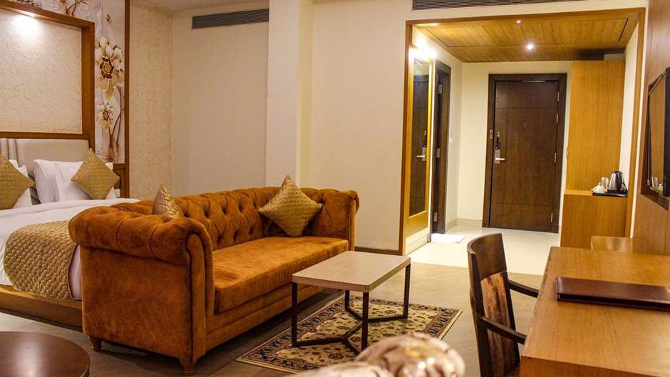 Clarion Inn Indore Room