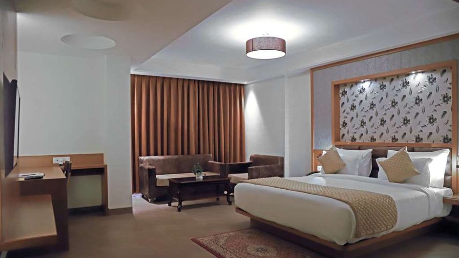Clarion Inn Indore Room