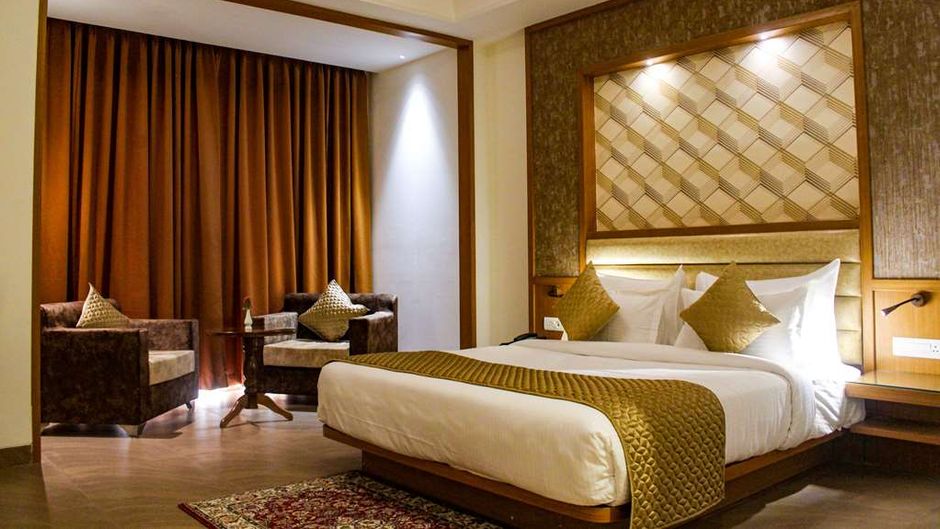 Clarion Inn Indore Room