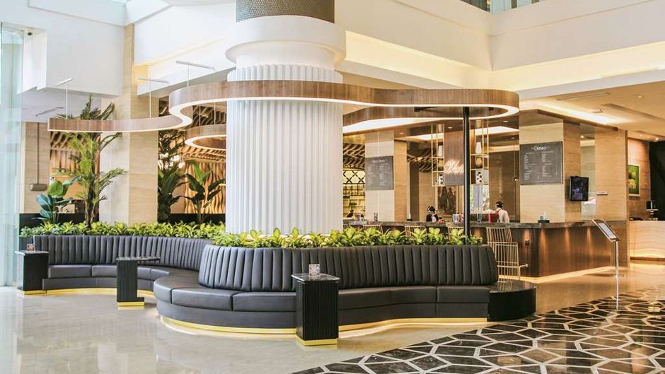 JS Luwansa Hotel & Convention Center Restaurant