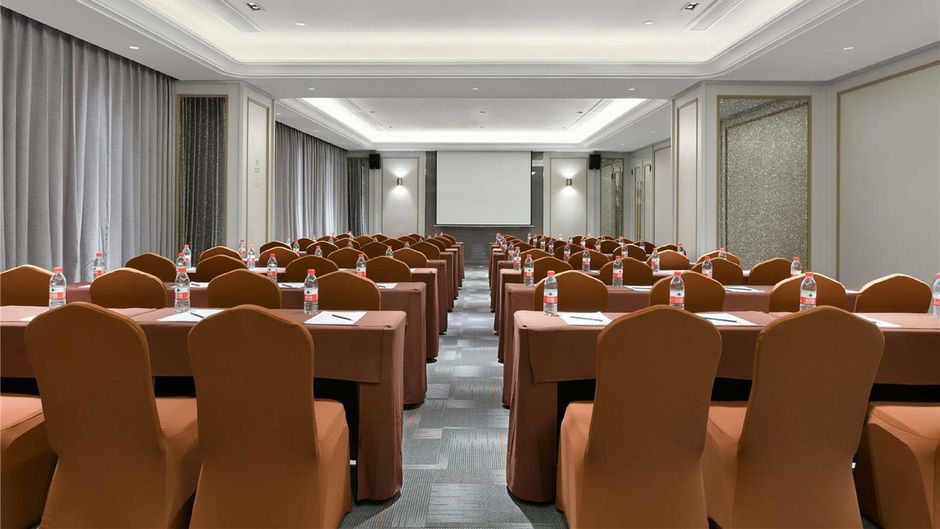 Mercure Anshun Railway Station Meeting
