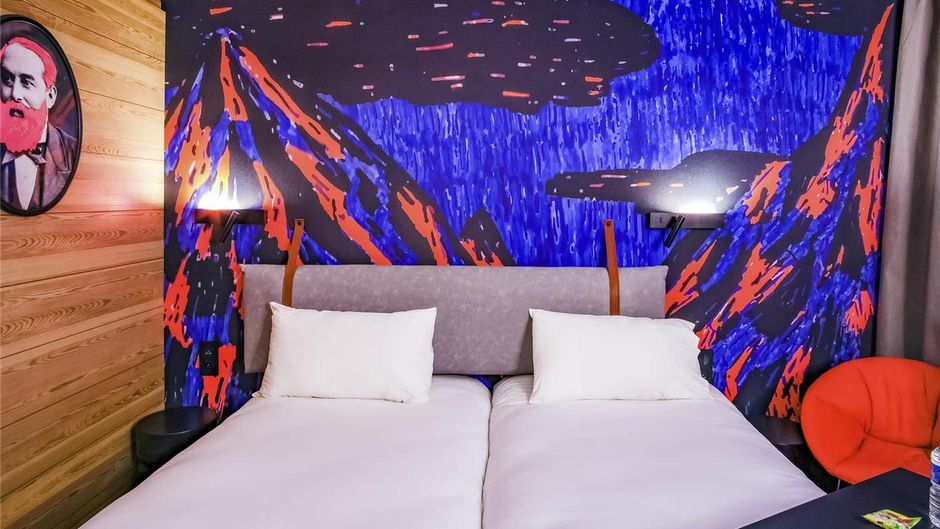 Ibis Styles Albertville Hotel Room