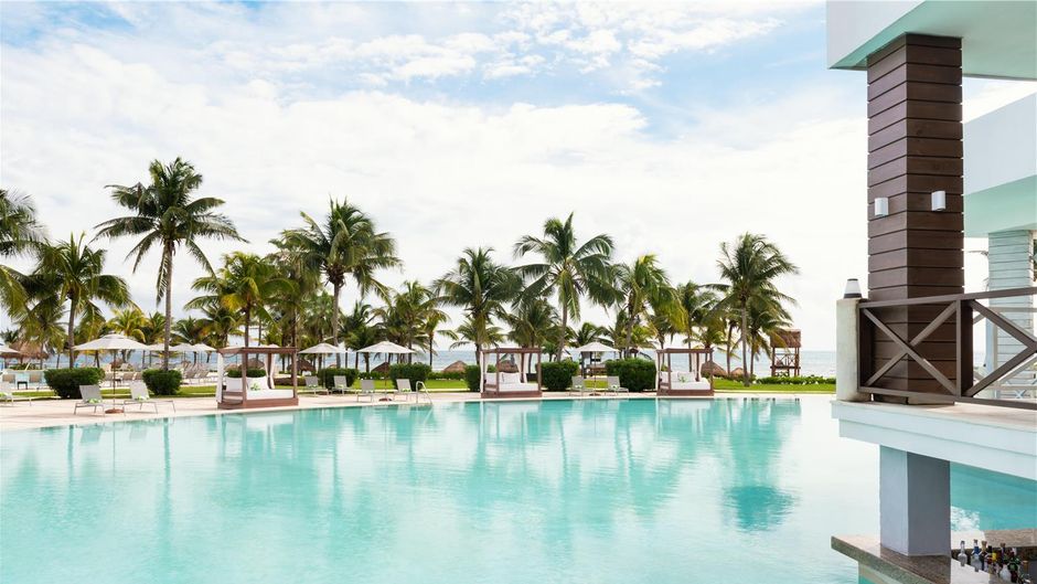 Dreams Puerto Morelos Resort and Spa Pool