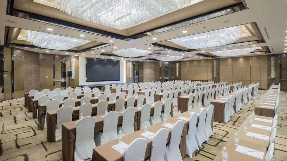 Radisson Collection Hotel Yangtze Meeting
