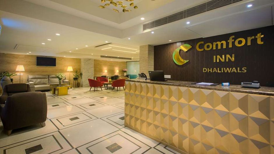 Comfort Inn Dhaliwals Gurgaon Lobby