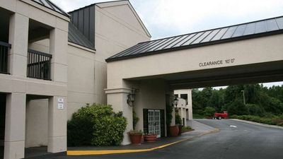 Travelodge by Wyndham Roanoke