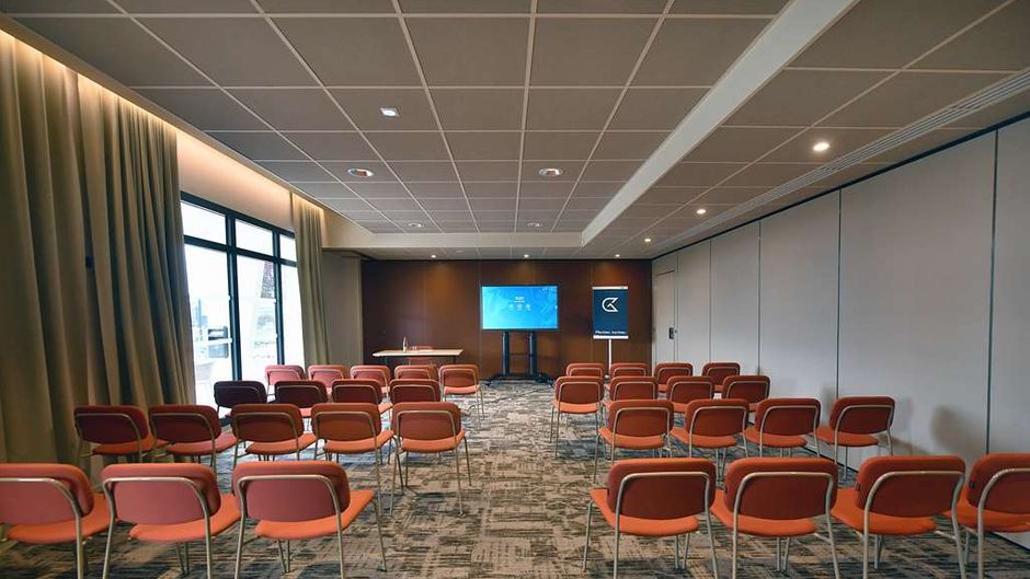 Golden Tulip Reims Meeting