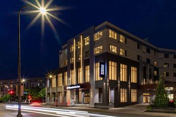 Hilton Garden Inn University Area