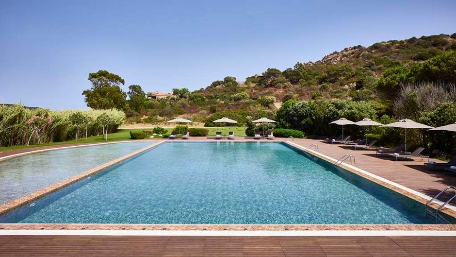 Baia di Chia Resort Sardinia, Curio Coll Pool