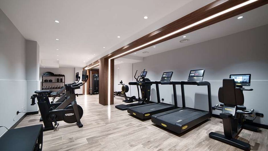 Radisson Hotel Naples Nola Health
