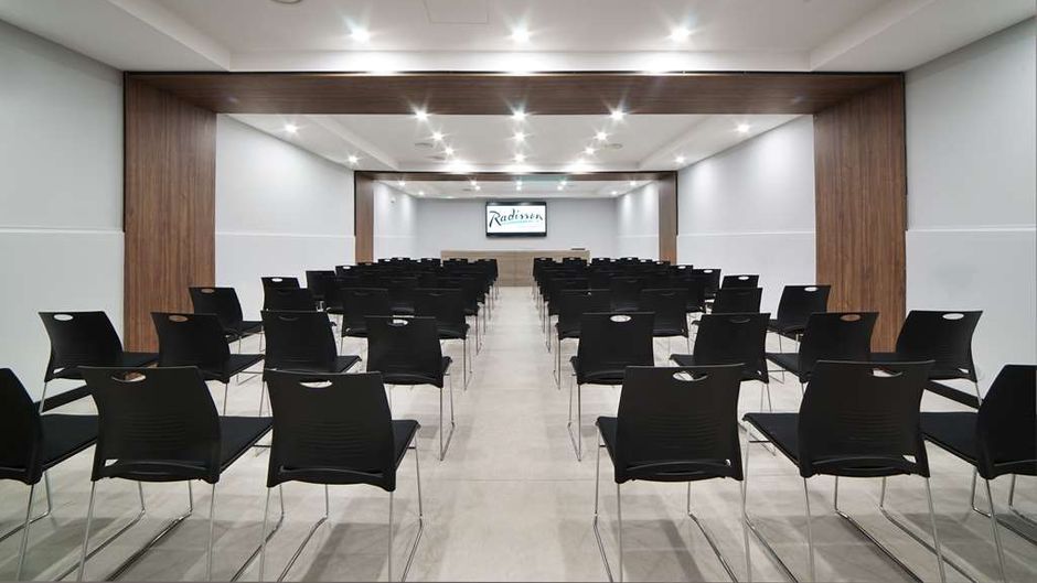 Radisson Hotel Naples Nola Meeting