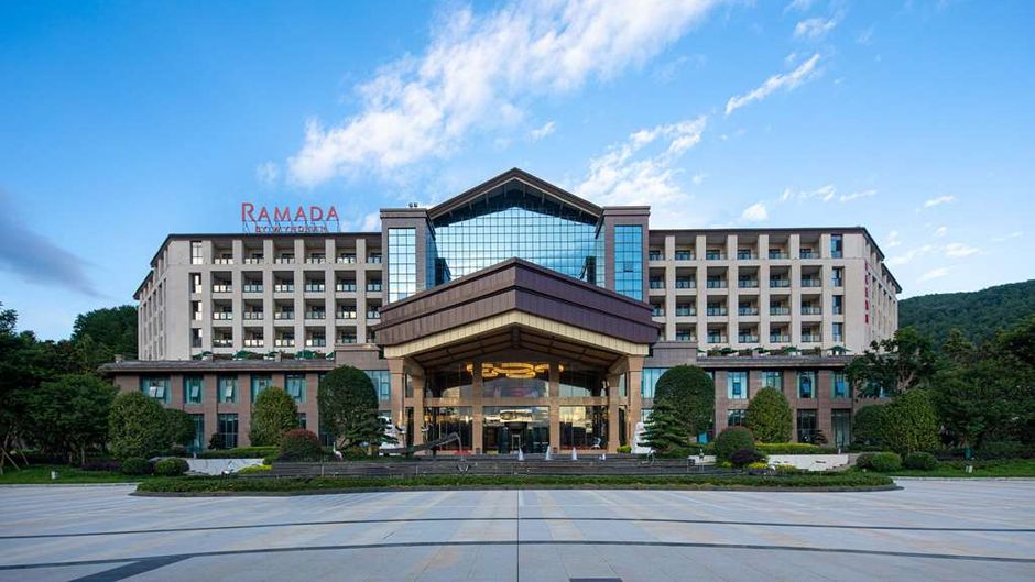 Ramada by Wyndham Zengjiashan Resort Exterior