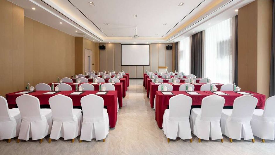 Ramada by Wyndham Zengjiashan Resort Meeting