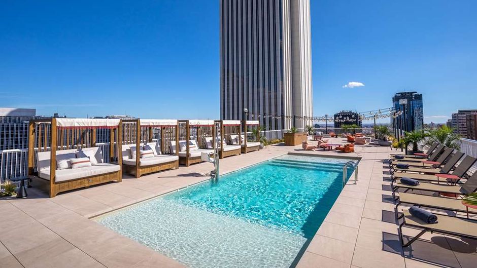 Canopy by Hilton Madrid Castellana Pool