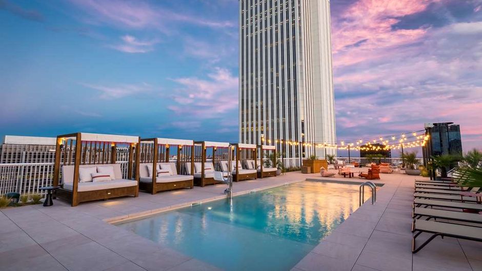 Canopy by Hilton Madrid Castellana Pool