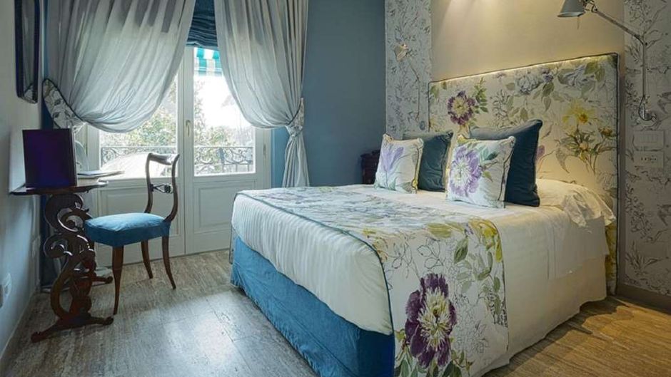 Augustus Hotel & Resort Room