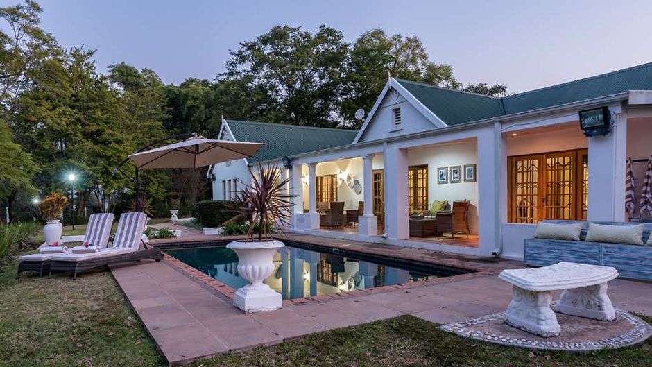 Nut Grove Manor Pool